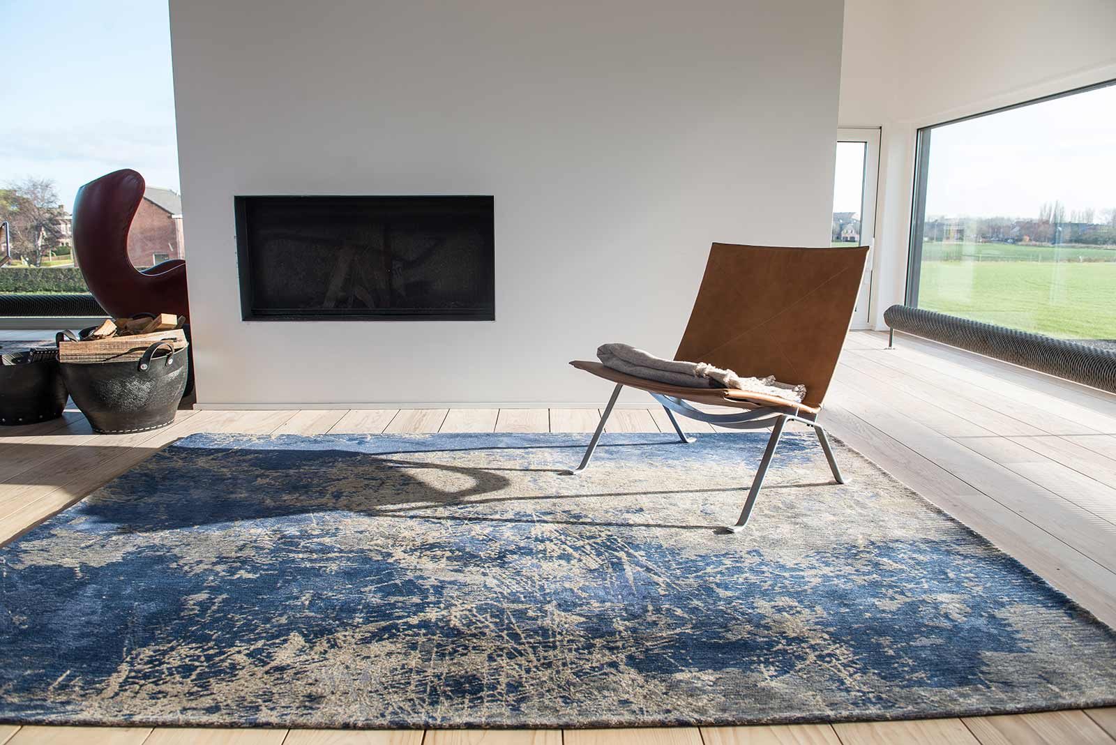 tappeti Louis De Poortere LX8629 Mad Men Cracks Abyss Blue interior